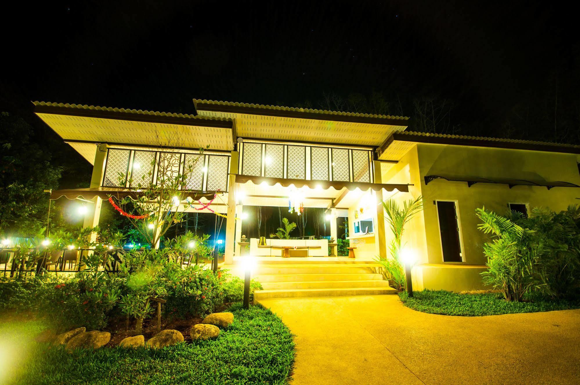 Chomphu Resort Khao Lak Zewnętrze zdjęcie