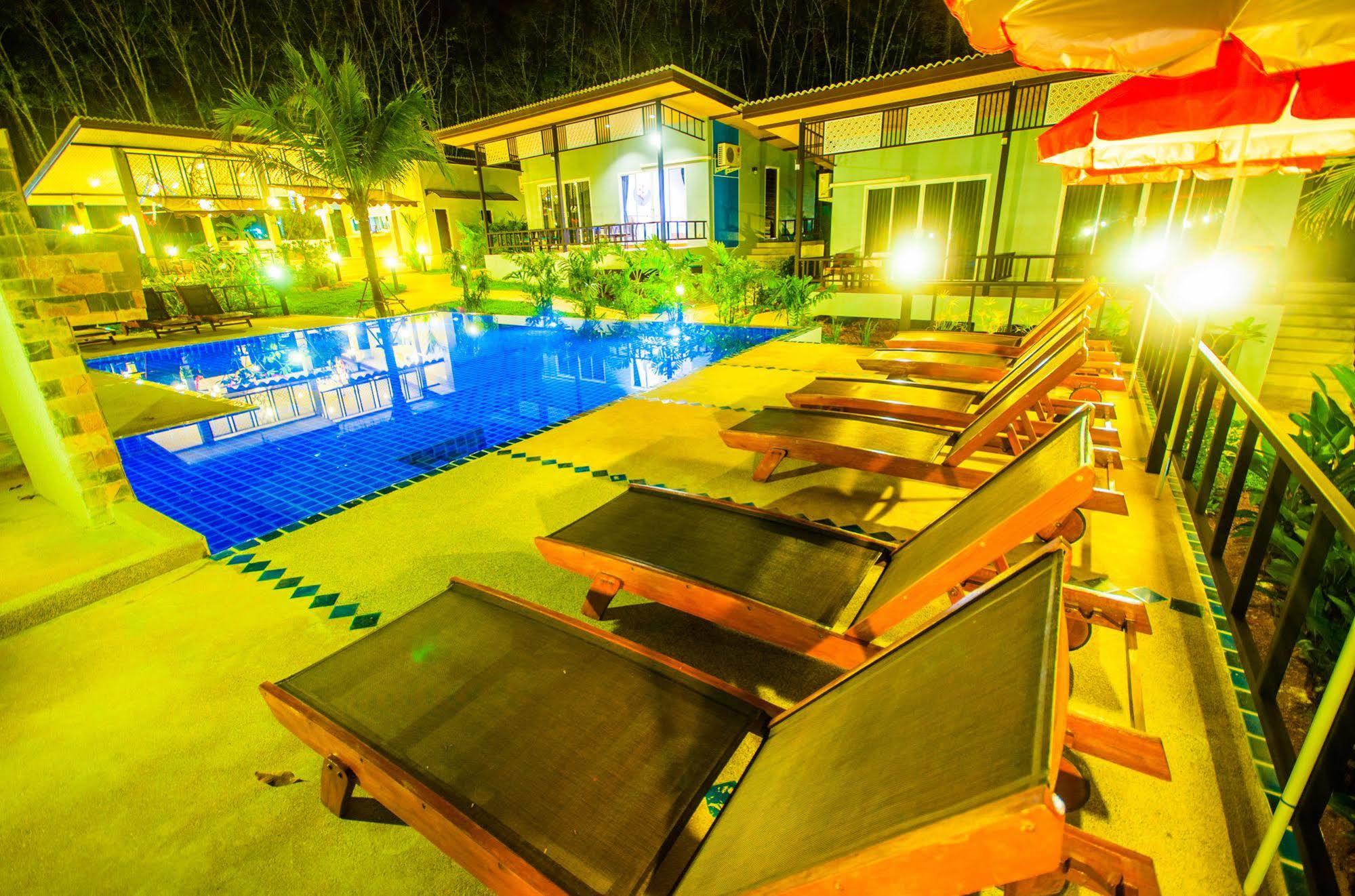 Chomphu Resort Khao Lak Zewnętrze zdjęcie